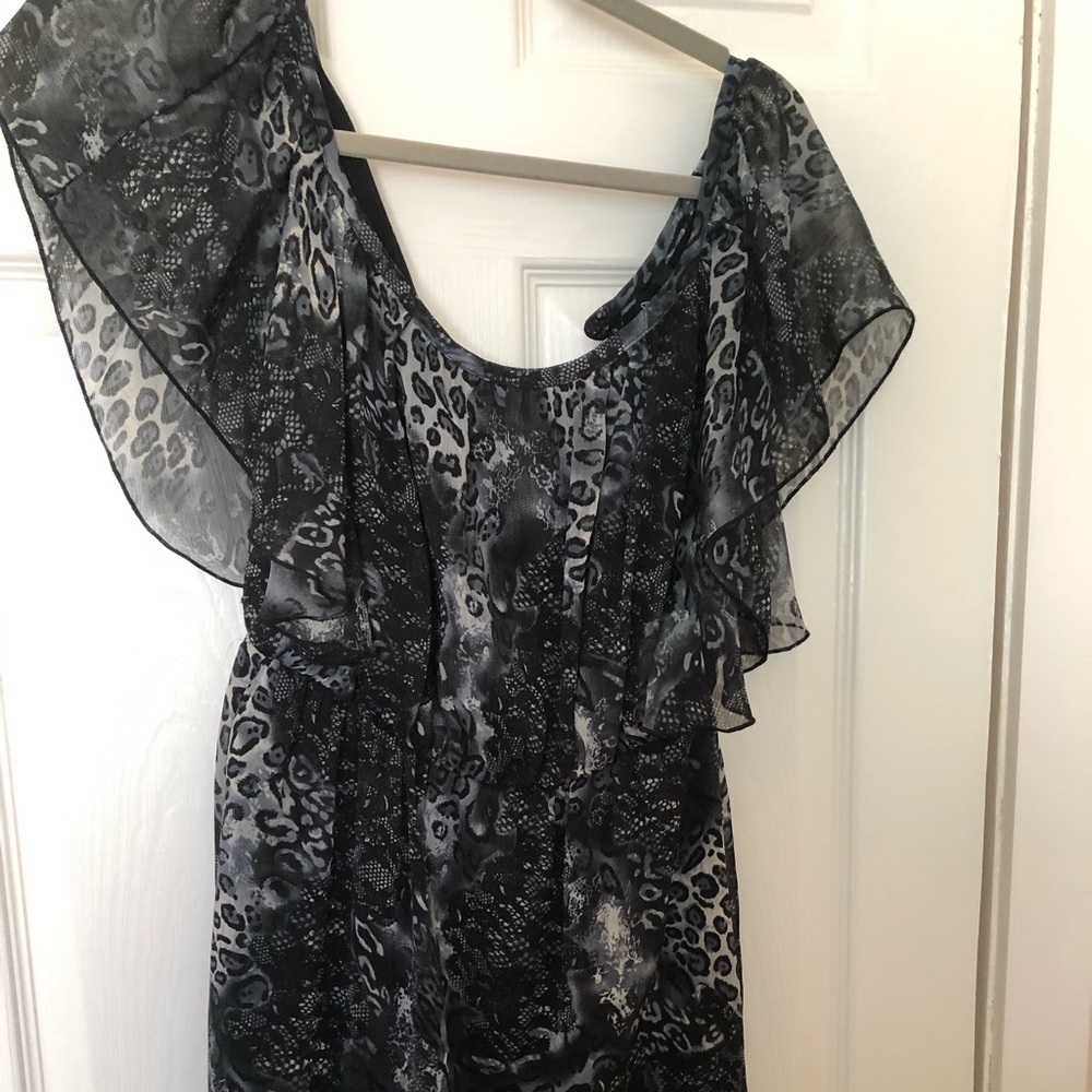 Backless animal print dress